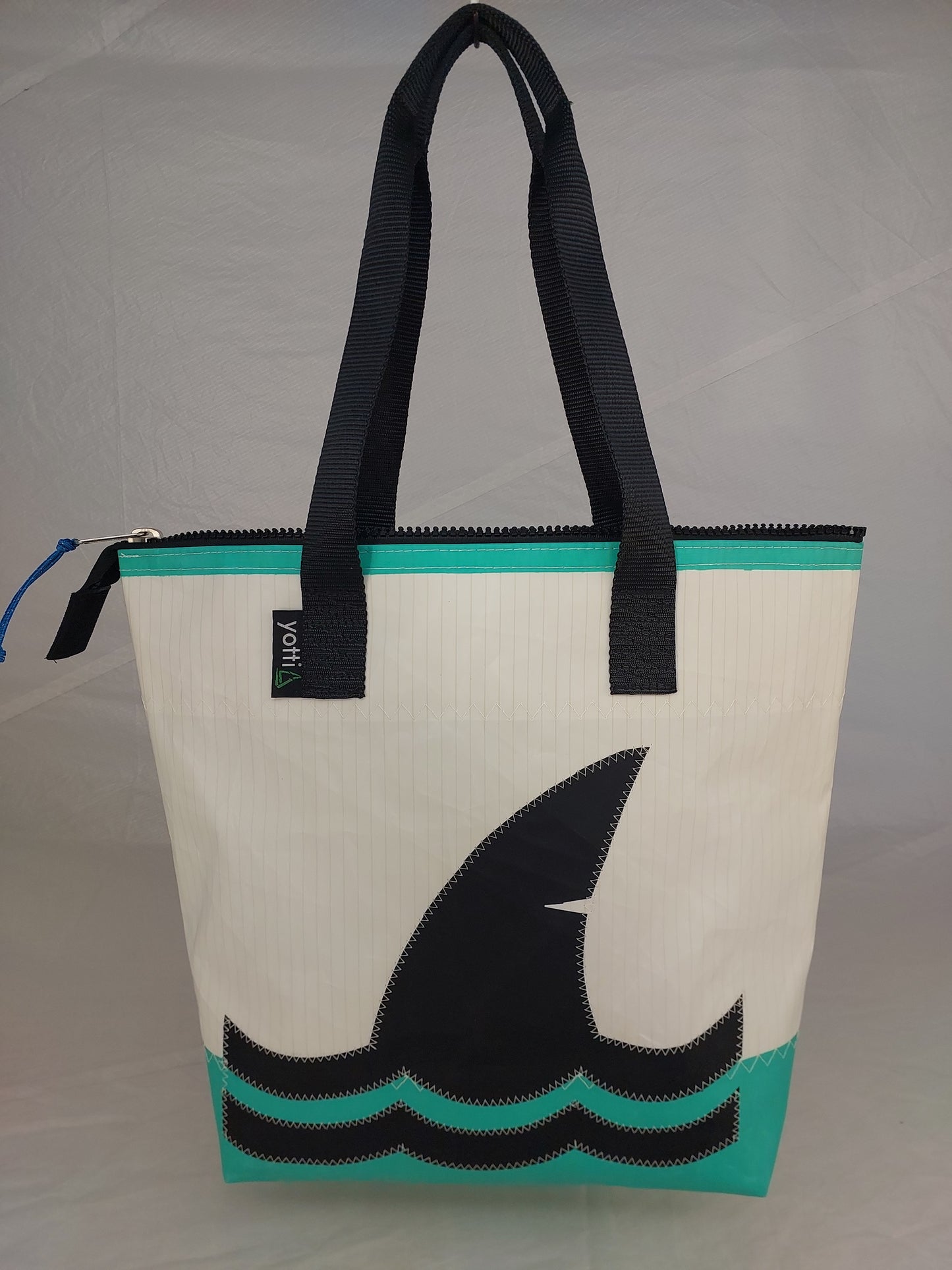 Shark Zip Tote 871