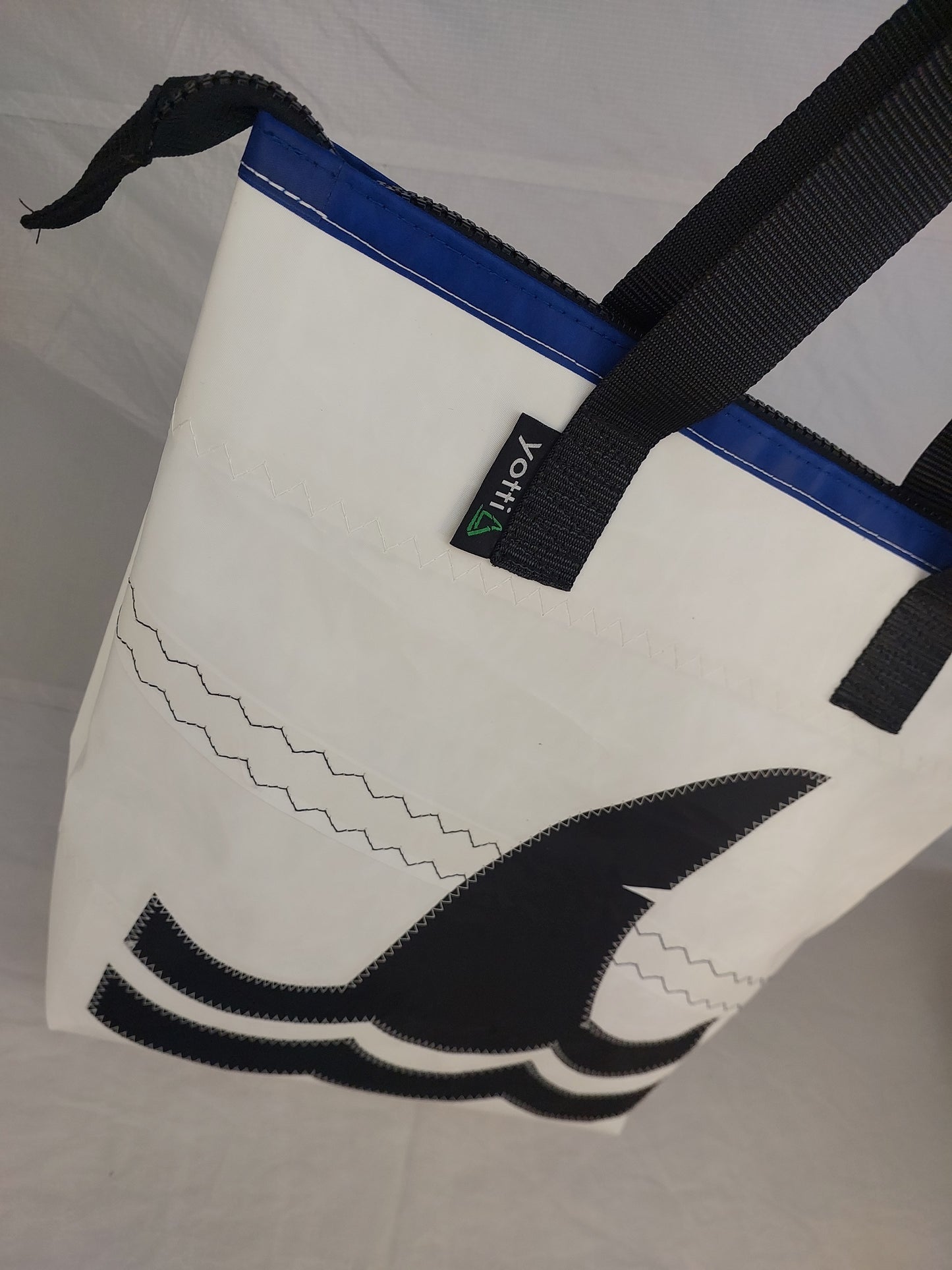 Shark Zip Tote 873