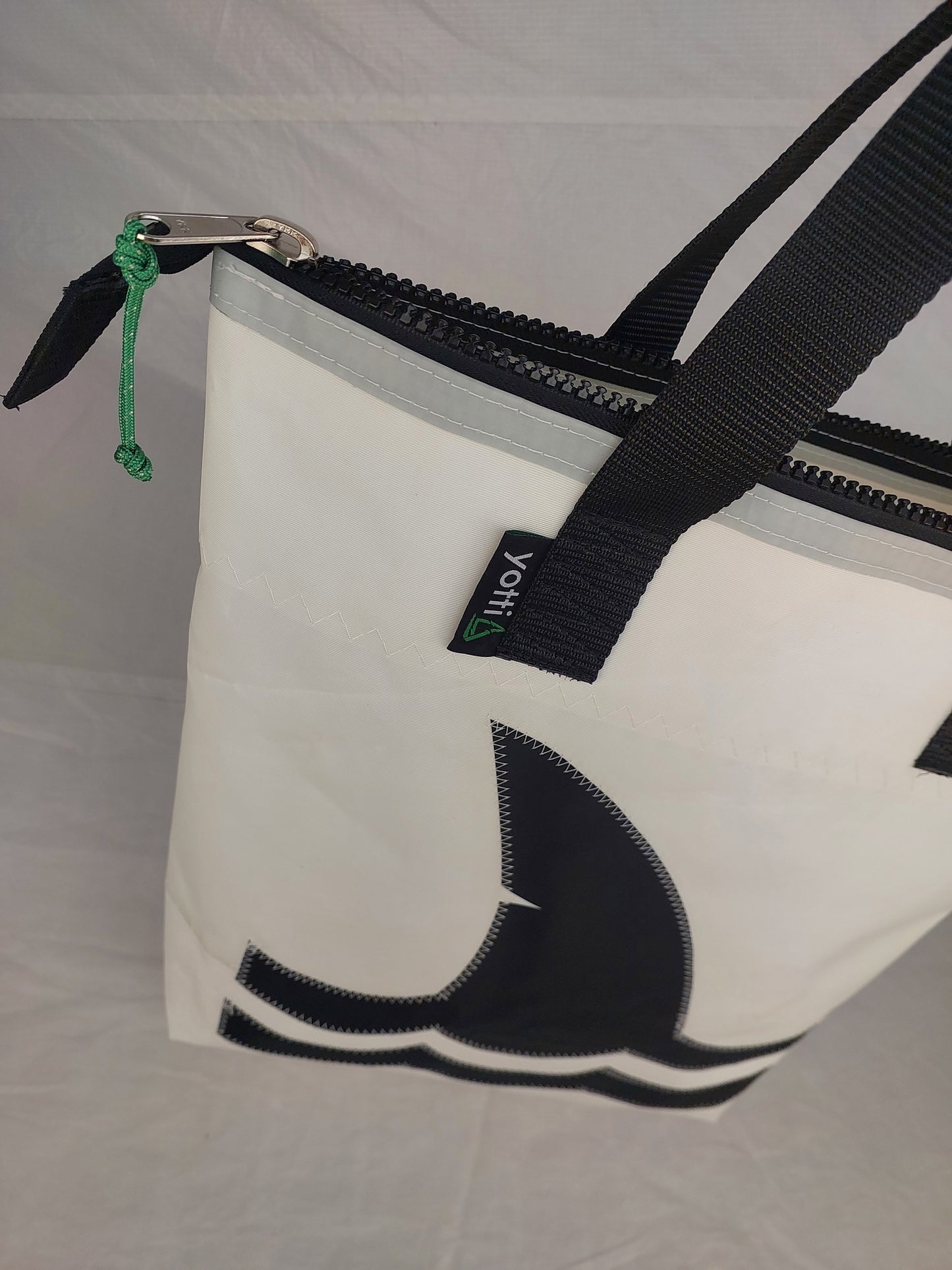 Shark Zip Tote 872