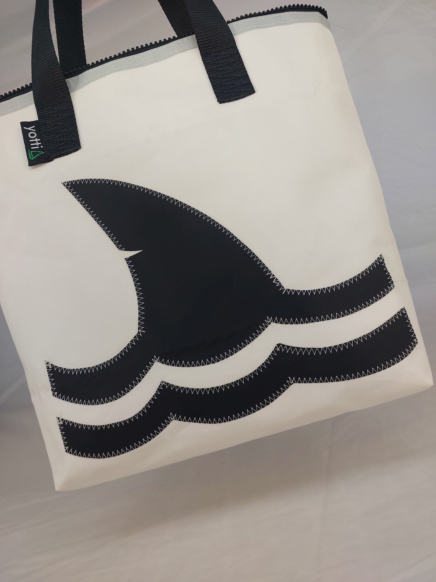 Shark Zip Tote 872