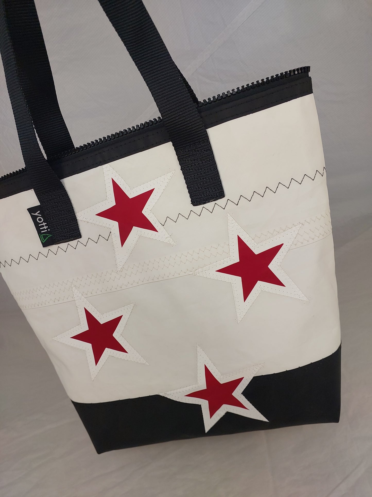 Southern Cross Zip Tote 875