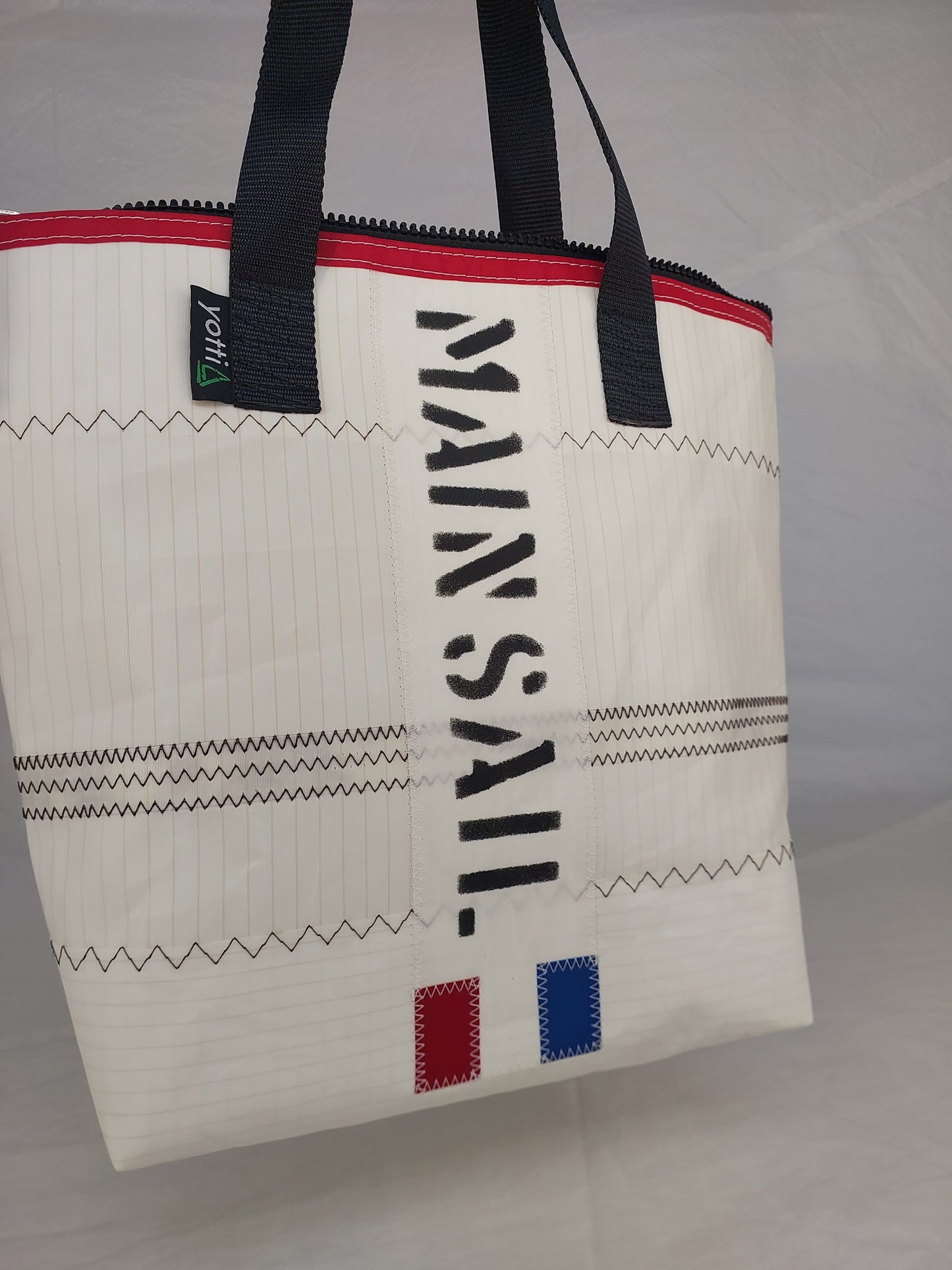 Mainsail Zip Tote 877