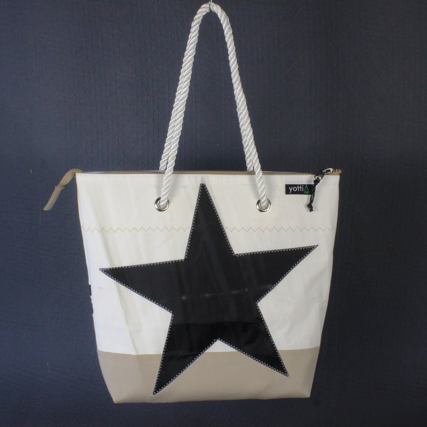 Black Star Rope Tote 684***